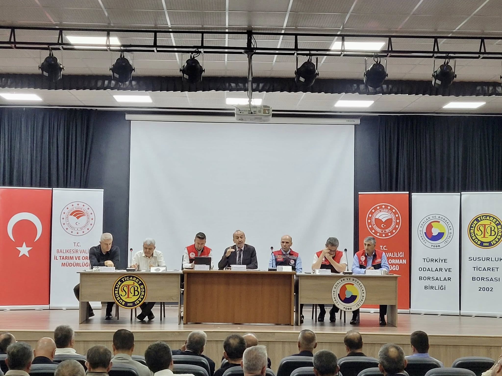 Susurluk’ta Tarım ve Hayvancılık Sektörü Değerlendirme Toplantısı Yapıldı