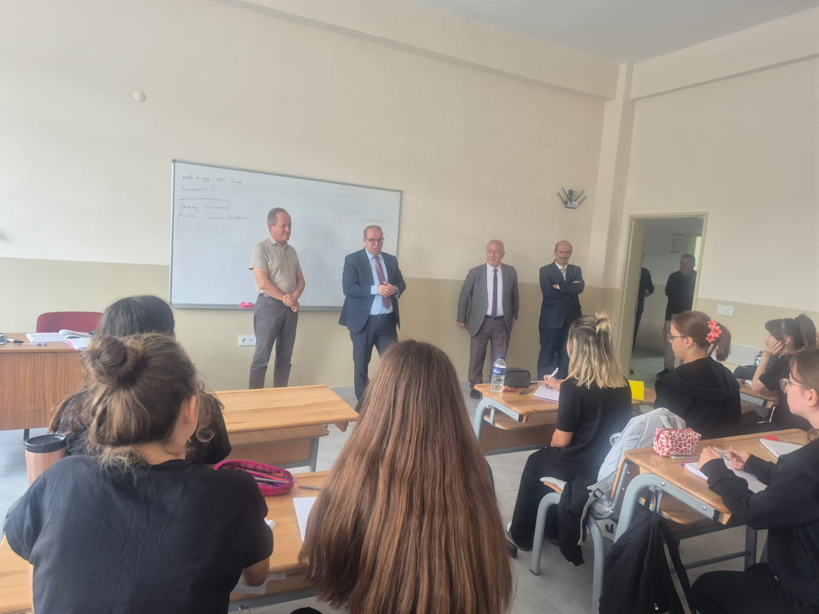 Kaymakam Turgut GÜLEN’den Hayma Ana Kız Mesleki ve Teknik Anadolu Lisesi’ne Ziyaret