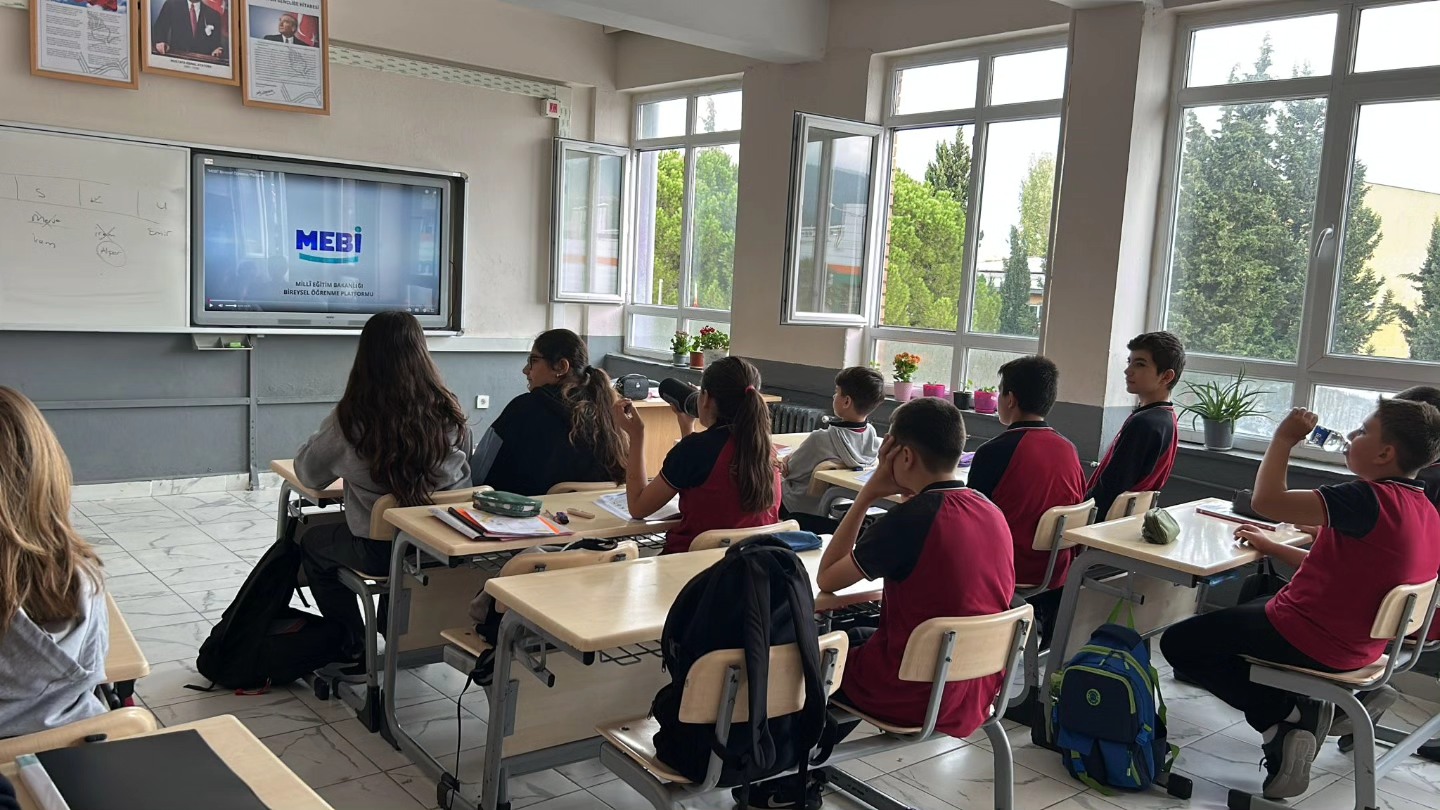Susurluk’ta Ortaokullarda MEBİ Tanıtım Etkinliği Gerçekleştirildi
