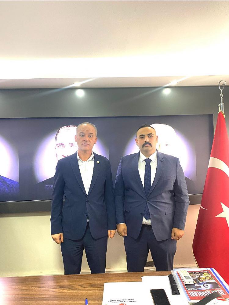 MHP Susurluk İlçe Başkanı Egehan Fürat oldu